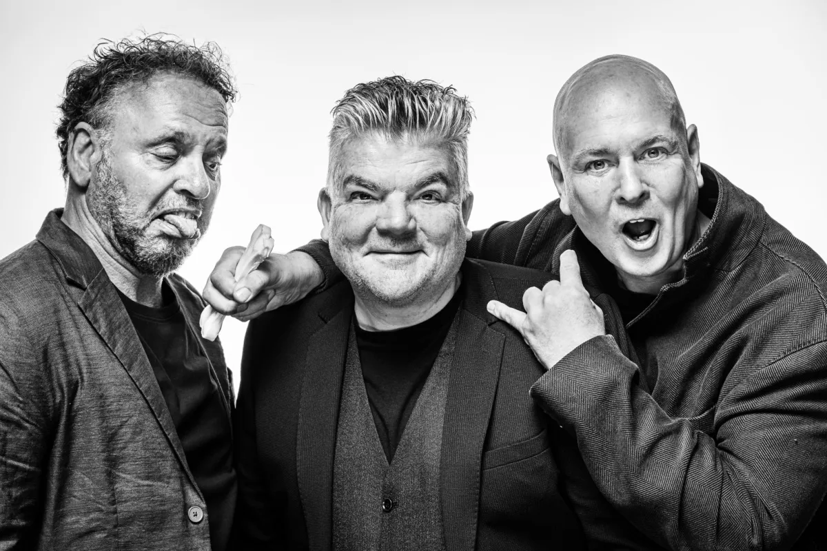 Anton, Jan en Kees van Kluif trekken gekke bekken